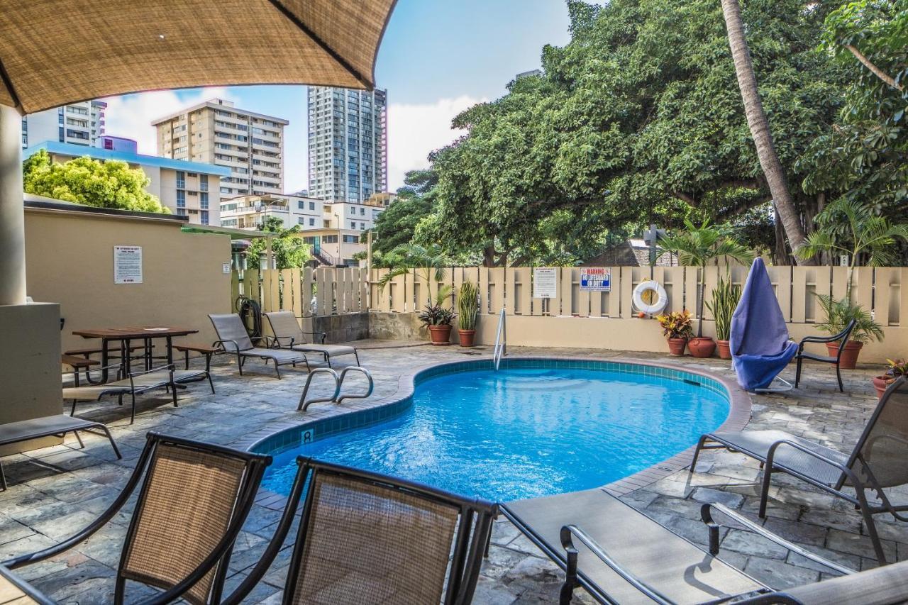 Beautiful Studio In The Heart Of Vibrant Waikiki Honolulu Exterior foto